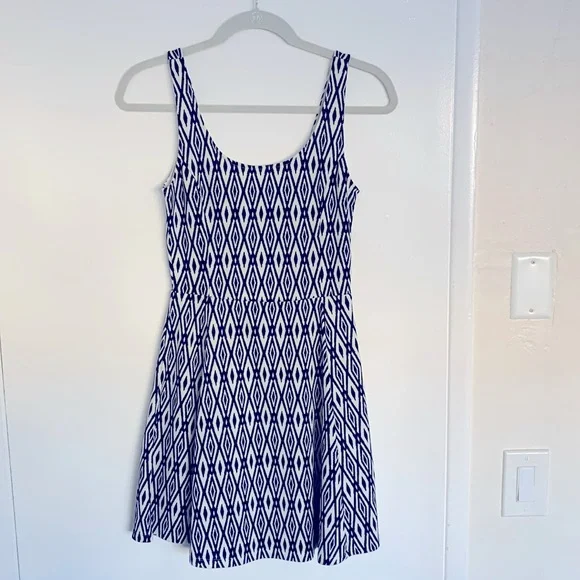 H&M White and Blue Sundress - Picture 1 of 6